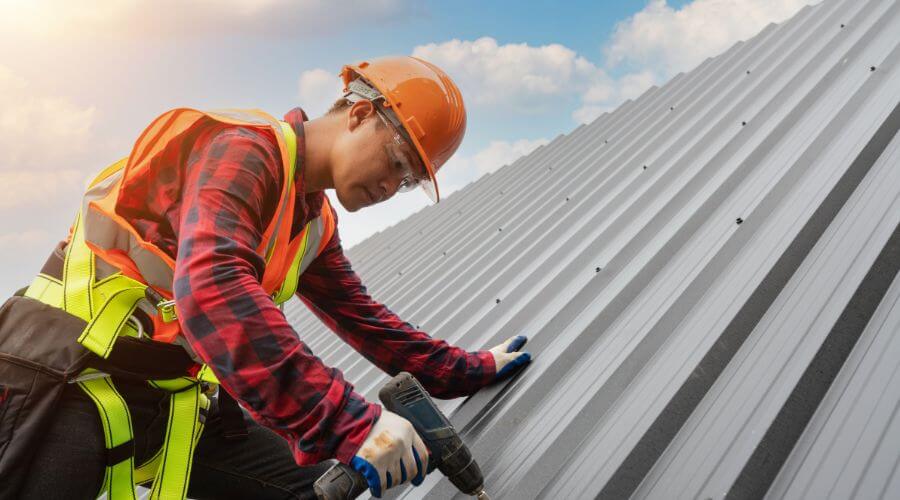 Professional Emergency Roof Repairs services in Newport, VT
